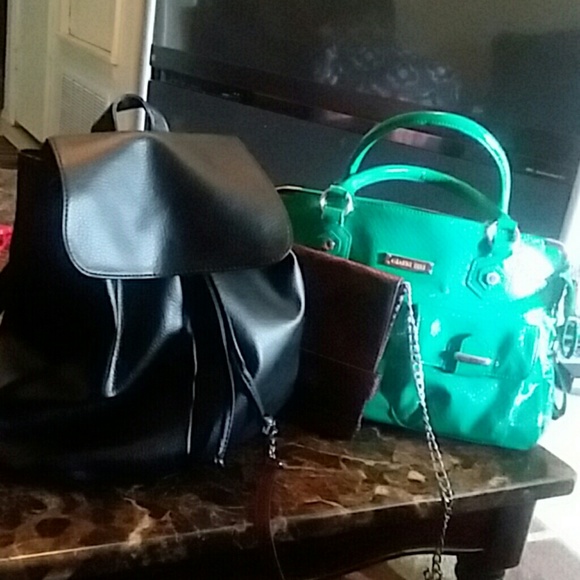 ๐๐SOLD!!๐๐3 Purses!!!!๐ - Picture 1 of 8